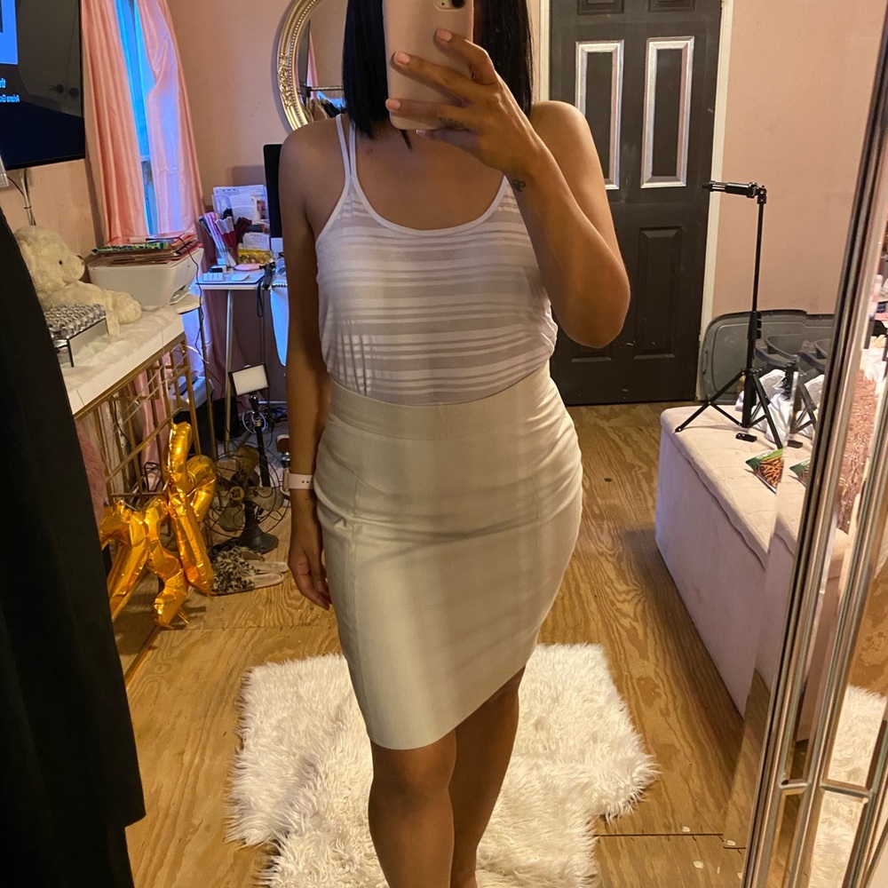 H&M Cream Knee Length Skirt
